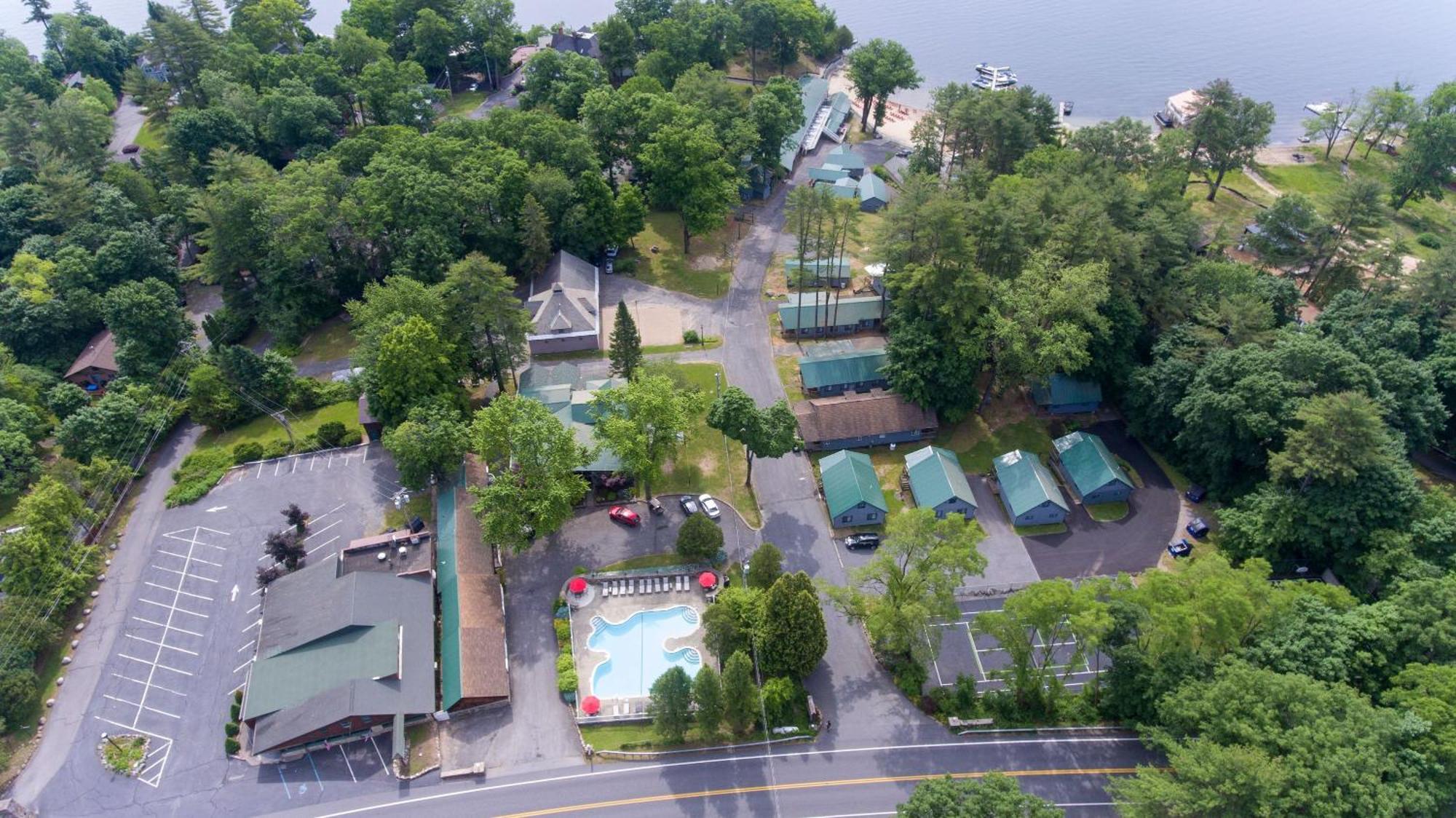 Depe Dene Lakeside Resort Lac George Extérieur photo